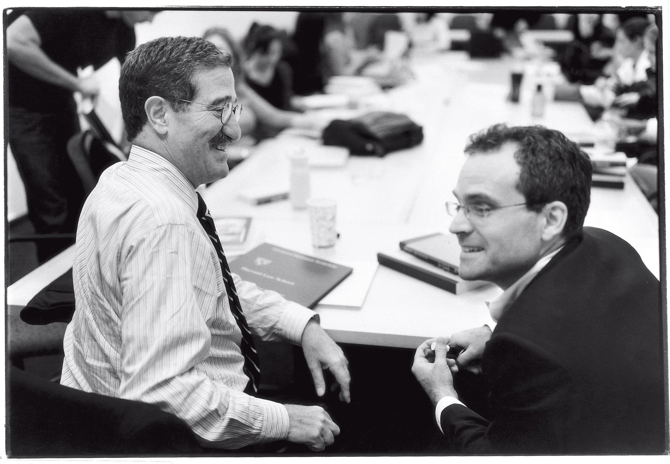 Professor Robert Mnookin '68 and Israeli lawyer Ehud Eiran lead the seminar.