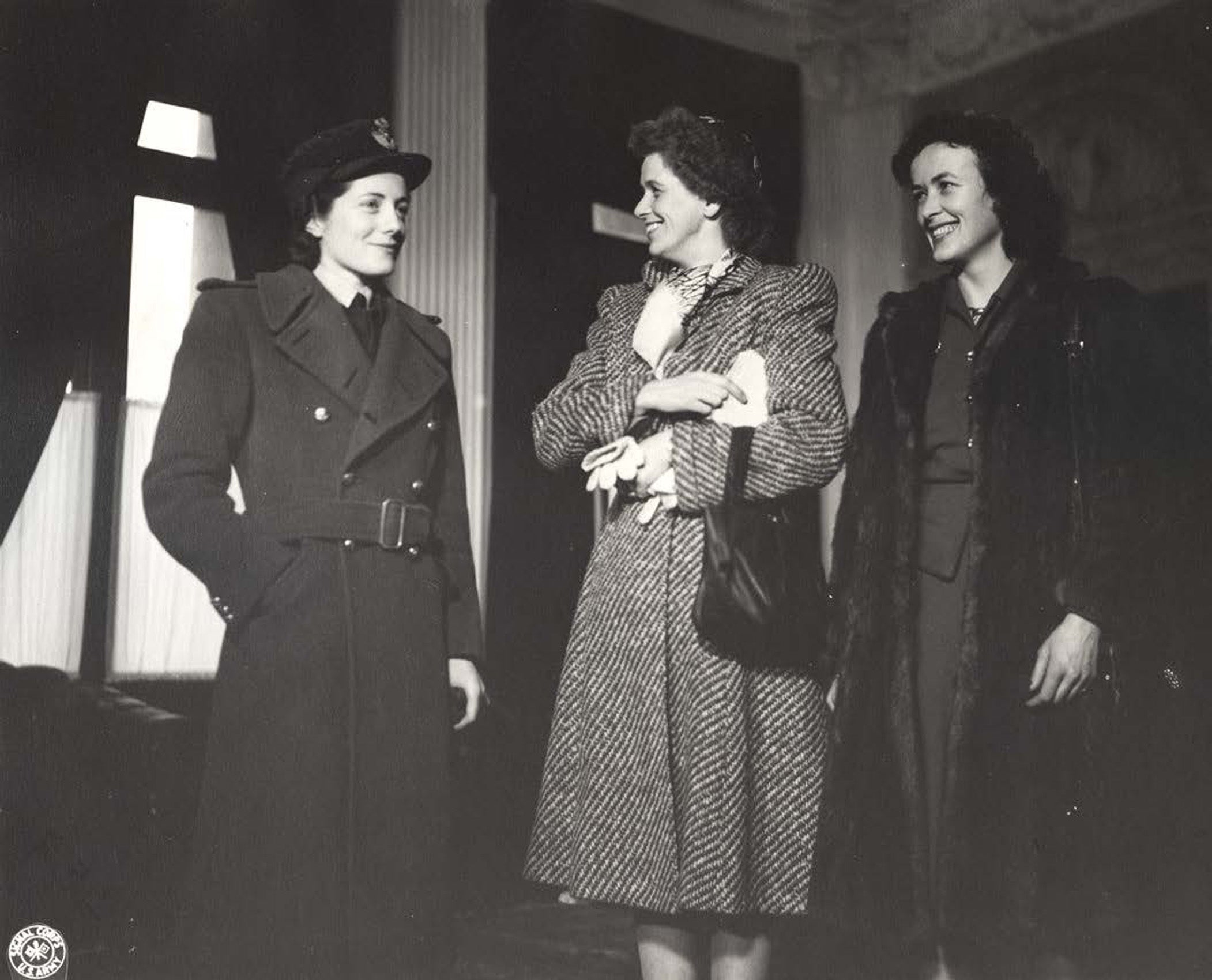 Photo of the three daughters Sarah Churchill, Anna Roosevelt and Kathleen Harriman