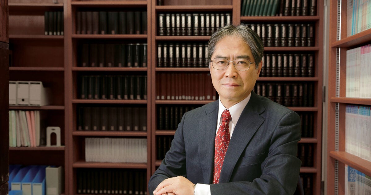 人文 Five Masters of International Law Five Masters of International Law: Conversations with R-J