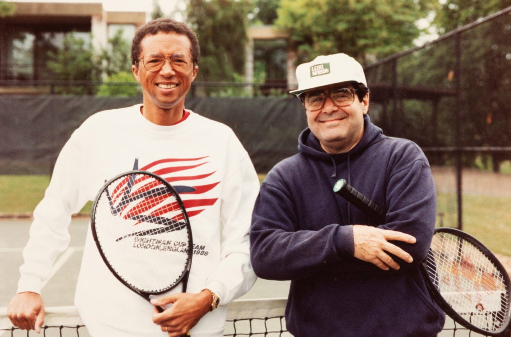 Arthur Ashe Jr. and Justice Antonin Scalia with tennis rackets in 1991