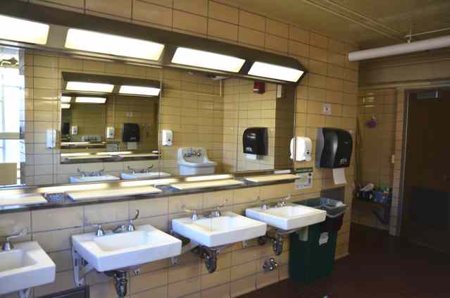 Gropius bathroom