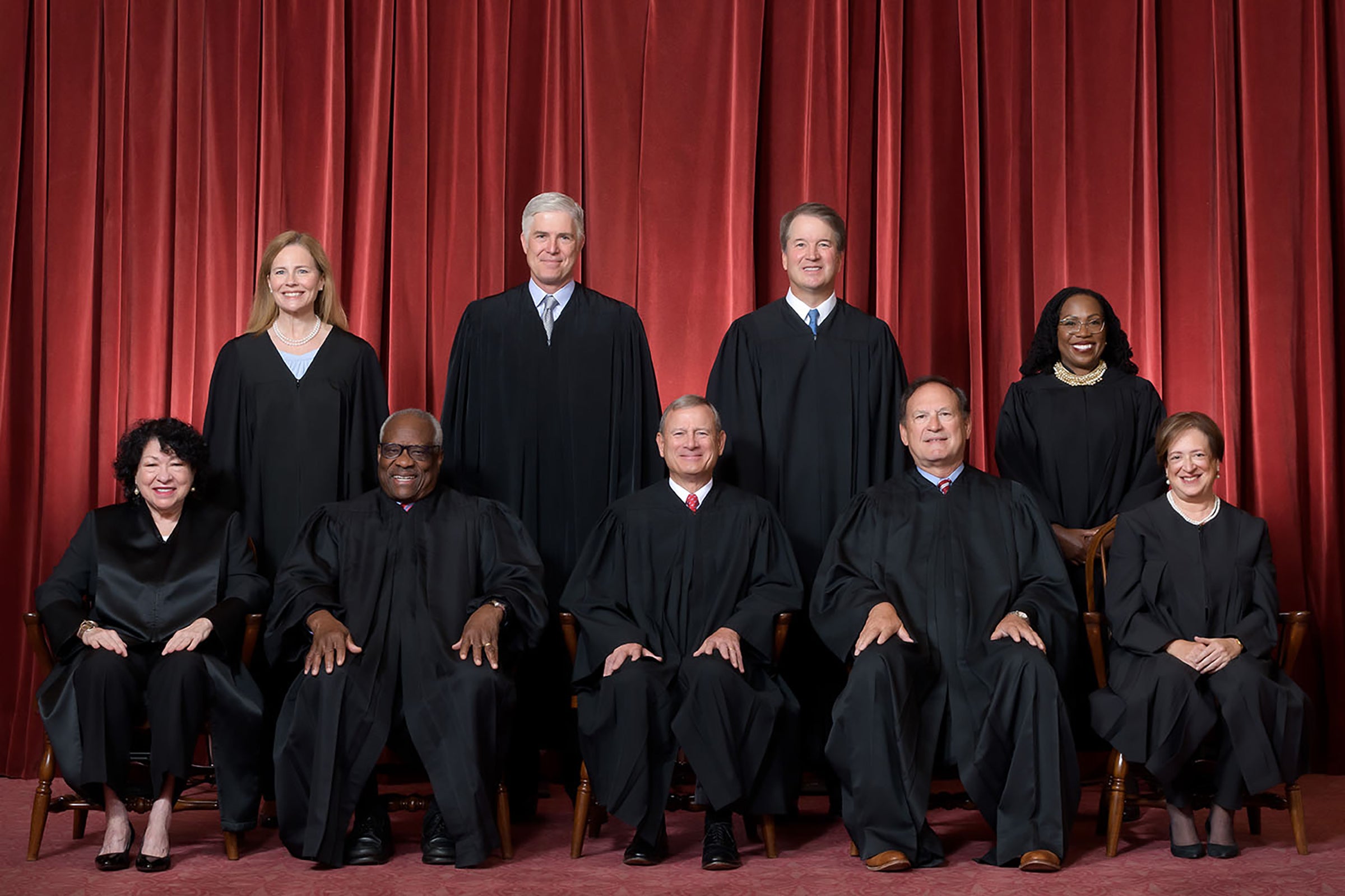 Featured image for Evaluating the Supreme Court: Harvard Law faculty weigh in on 2023-2024 SCOTUS term article
