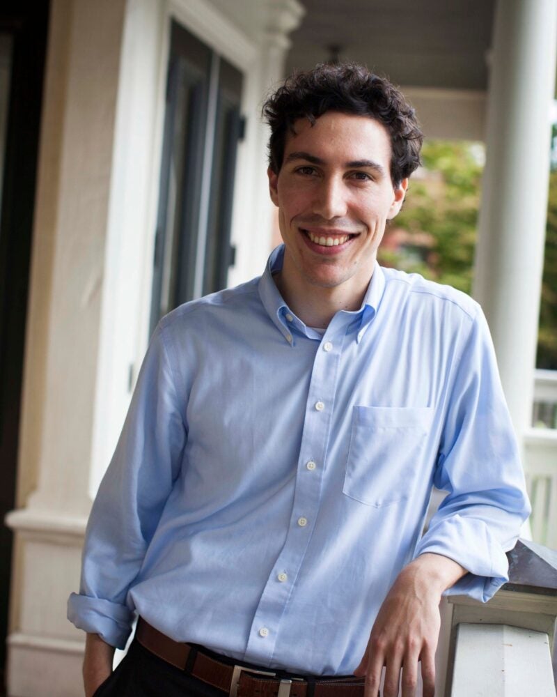 headshot of Pedro Spivakovsky Gonzalez