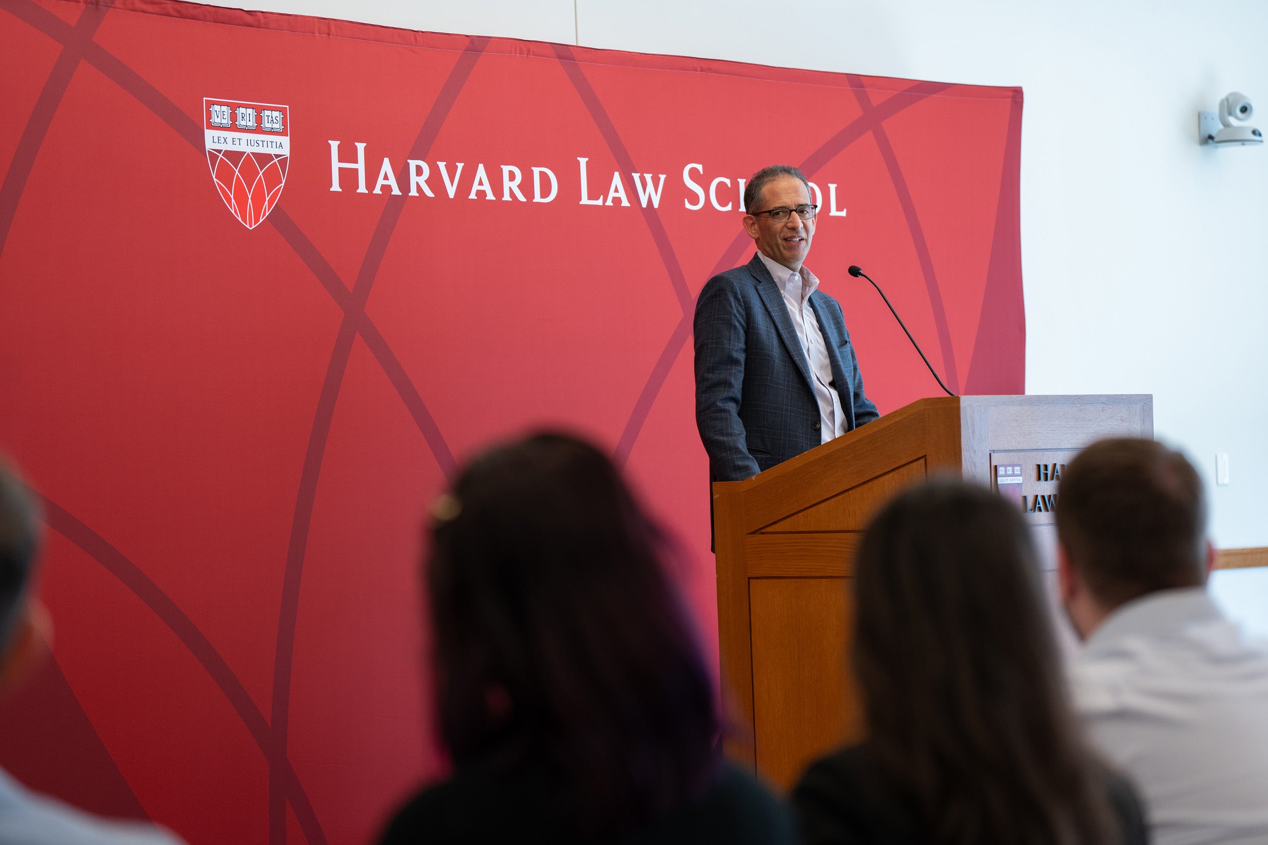 Dean Goldberg lectures at an orientation event.