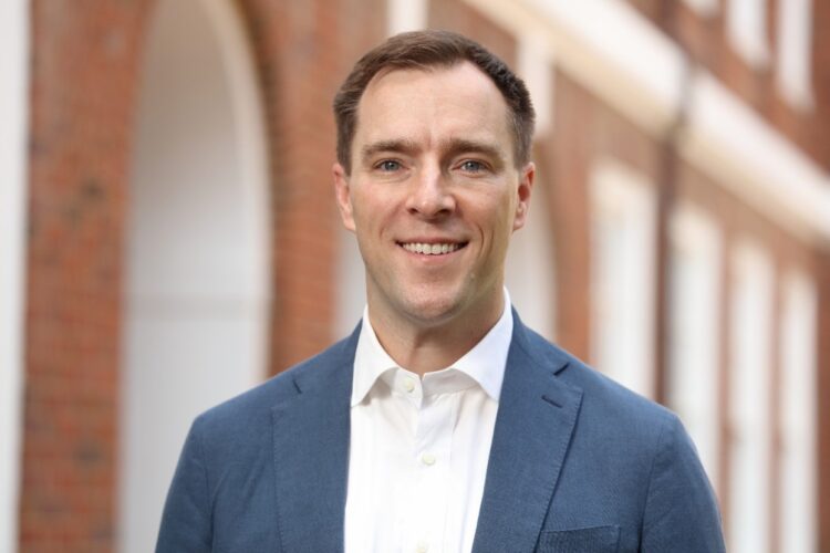 Image thumbnail for Alumni in Residence with Blaise Warren J.D. ’05 of Invesco, Ltd.