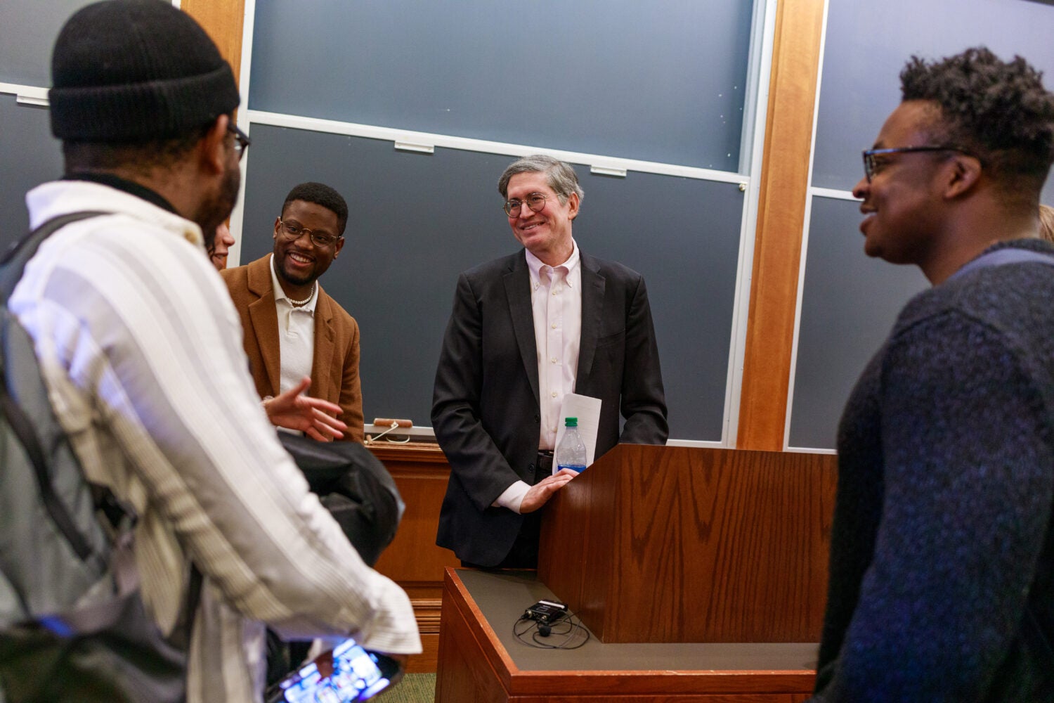 Harvard Law School Professor Michael Klarman speaks to graduating students