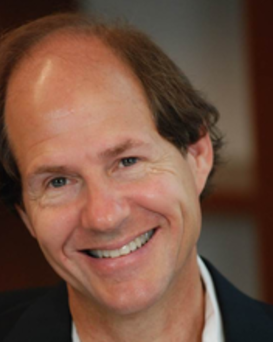 Headshot of HLS Professor Cass Sunstein
