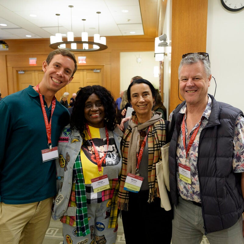 Group of alumni posing together