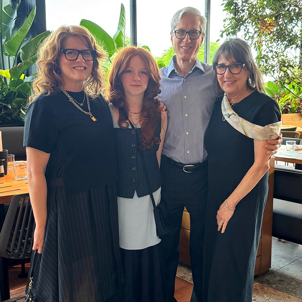 Gary G. Null: Taura Null (daughter), Posey Toffaletti (granddaughter), Leslie Null (spouse).