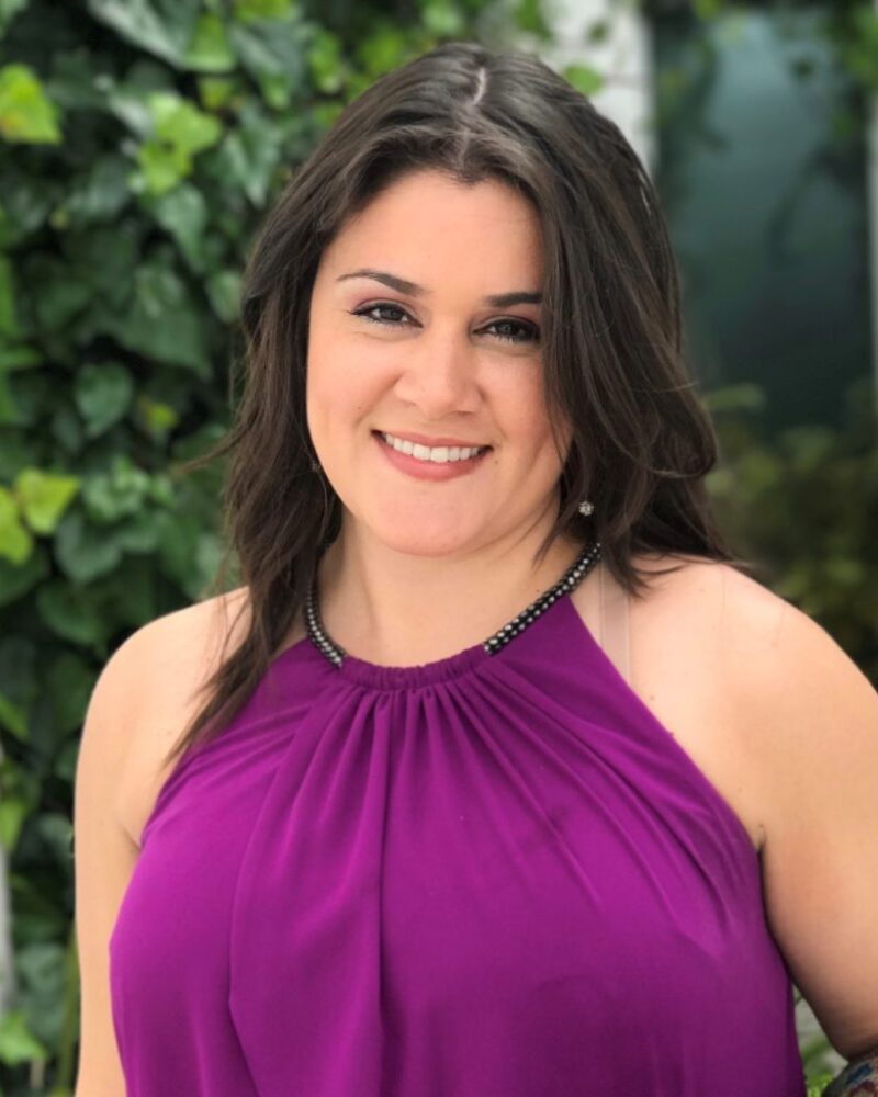 Carol Flores headshot