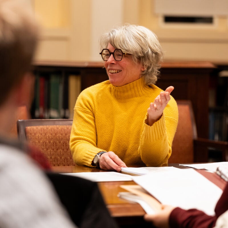 Jill Lepore speaking with seminar participants.