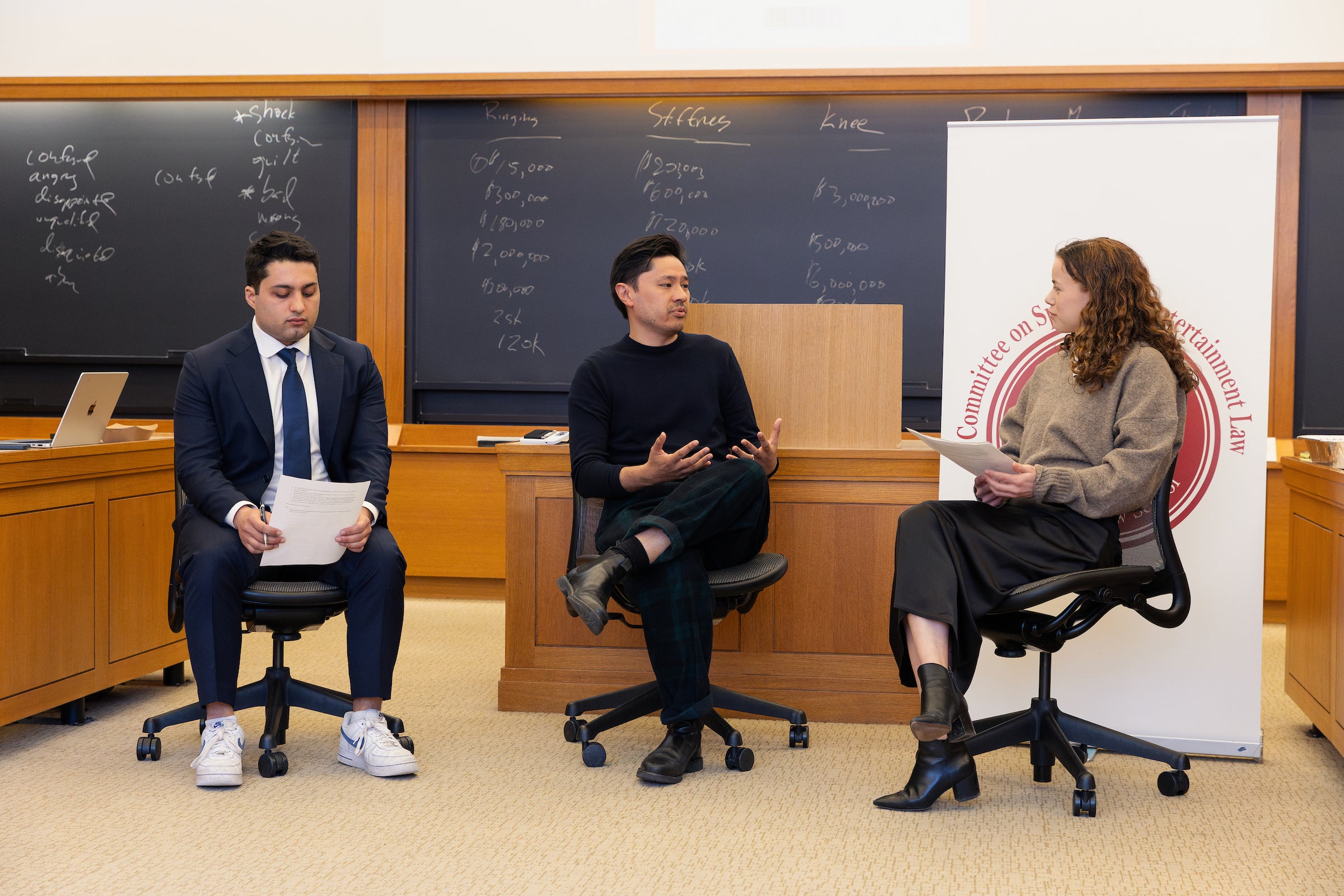 Pablo Torre in discussion with the student hosts.