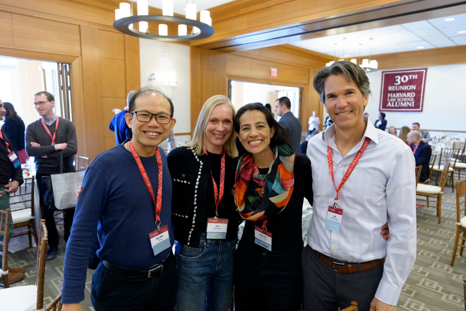 Alumni posing together for a photo