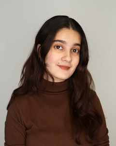 headshot of Haniya Rehman
