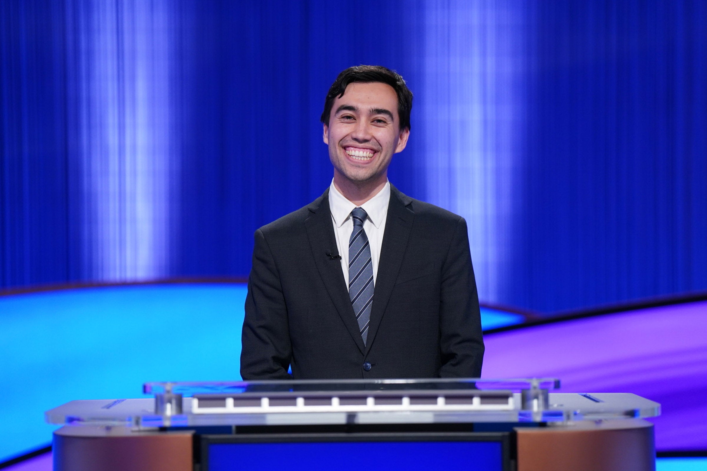 Featured image for Harvard Law student wins 12 games on ‘Jeopardy!’ article