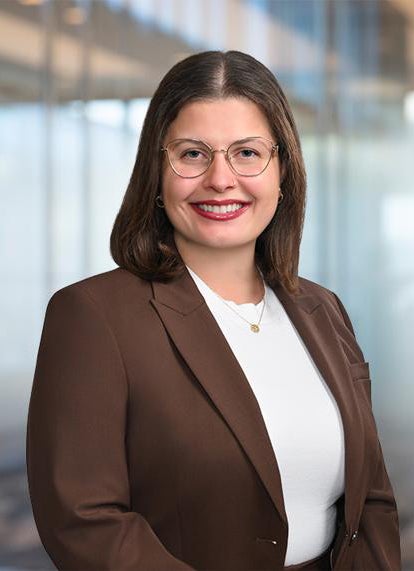 Nina Gayleard headshot